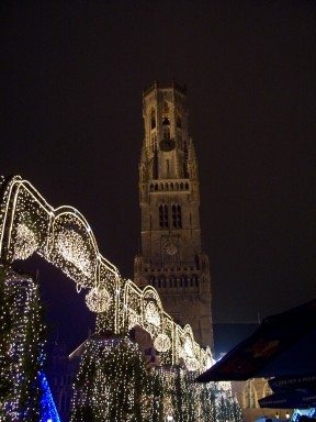 brugge_belfry_night_christmas_06.jpg