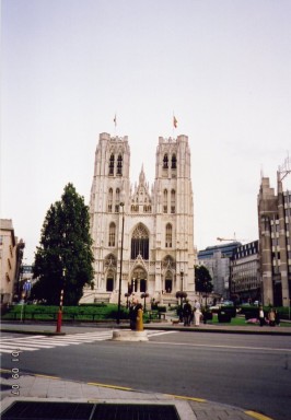 brussels_cathedral_01.jpg